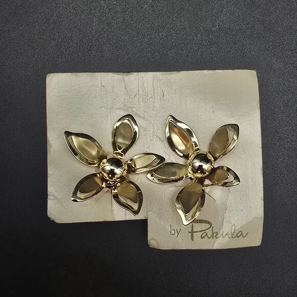 Pakula Gold Tone Flower Clip On Earrings Vintage Costume Jewelry - Picture 1 of 5